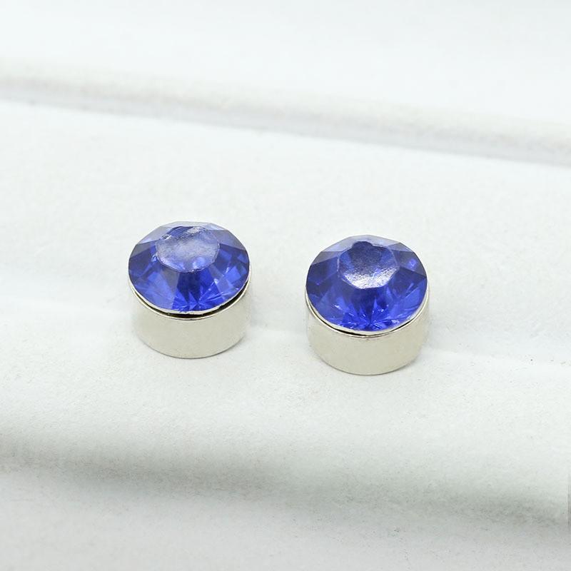 Khuyên tai nam châm xinh xẻo BT55