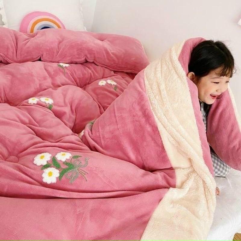 Chăn Lông Thỏ Thêu Hoa Cúc Cao Cấp Giữ Nhiệt