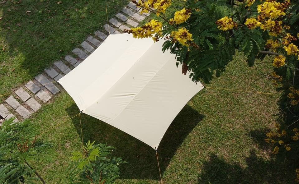 Tăng (tarp) che mưa Hexa Tarp 4m × 4,4m + bộ trụ 2m