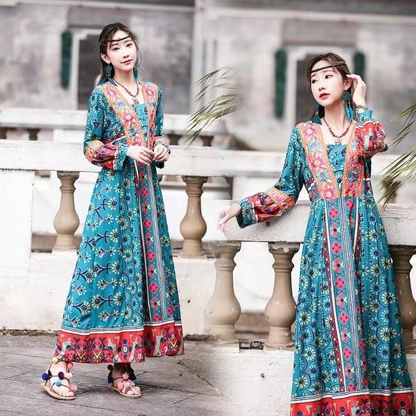 Váy Thổ Cẩm Thêu Viền