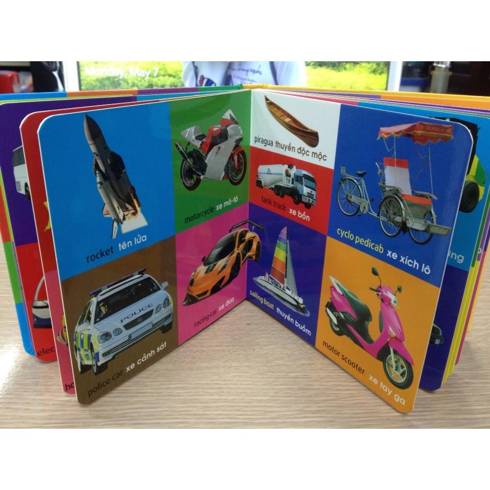 Sách: 101 First Words - Transport / 101 Từ Đầu Tiên - Giao Thông