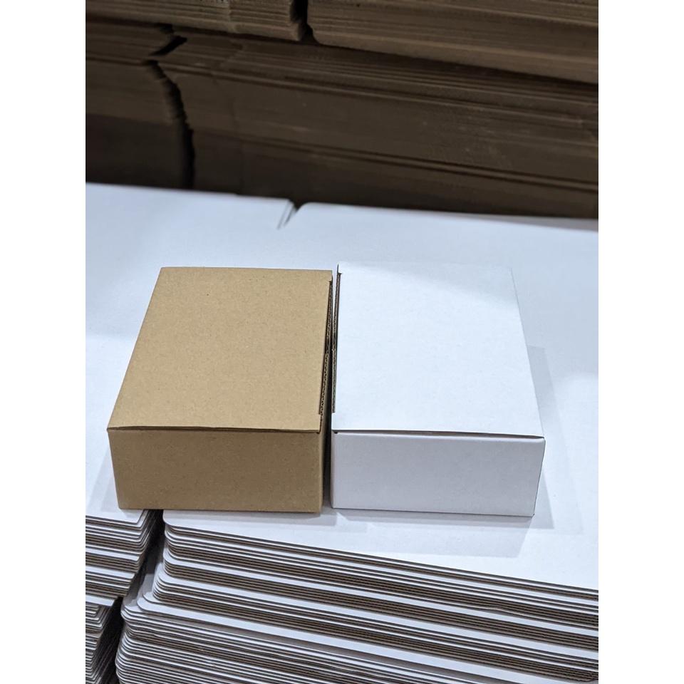 Hộp đáy gài nắp đậy đựng phụ kiện size 15x10x5cm BỘ 20 HỘP CARTON