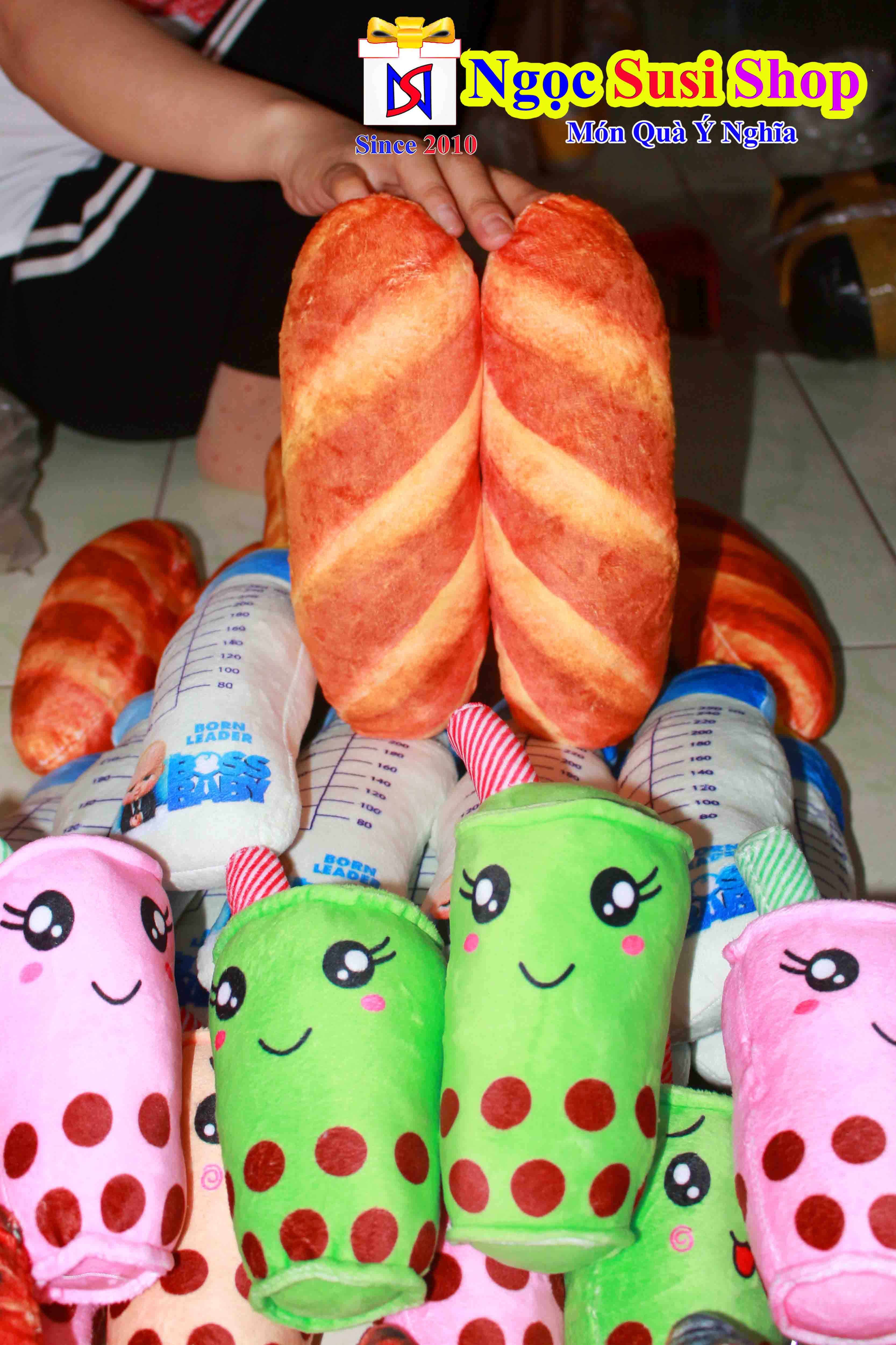 GẤU BÔNG BÁNH MÌ , BÌNH SỮA , CÁ CHÉP ,TRÀ SỮA NHÍ