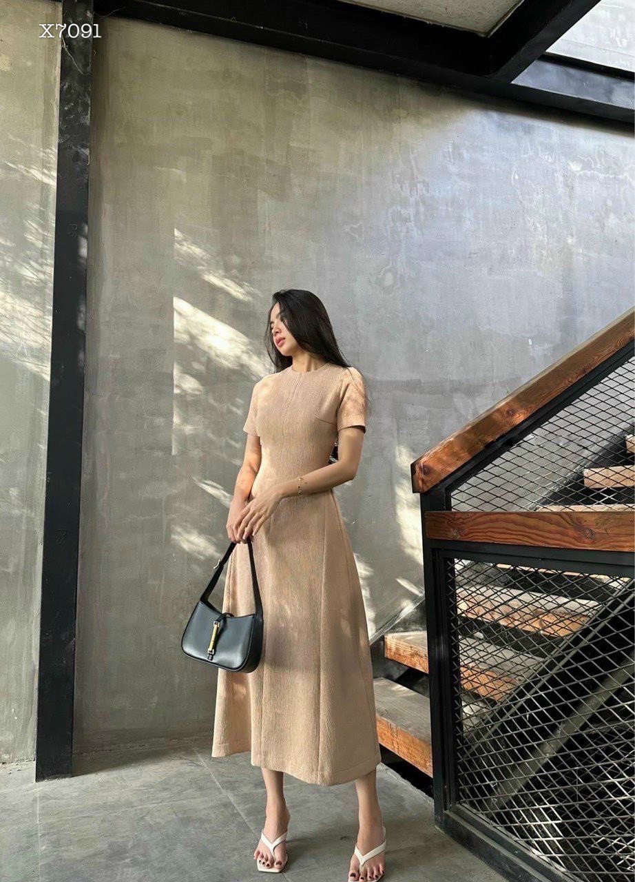 ĐẦM ĐEN DÀI MIDI SUÔNG TRƠN CỔ TRÒN TAY NGẮN ÔM BODY ĐI TIỆC ĐI CHƠI ĐI BIỂN DẠO PHỐ