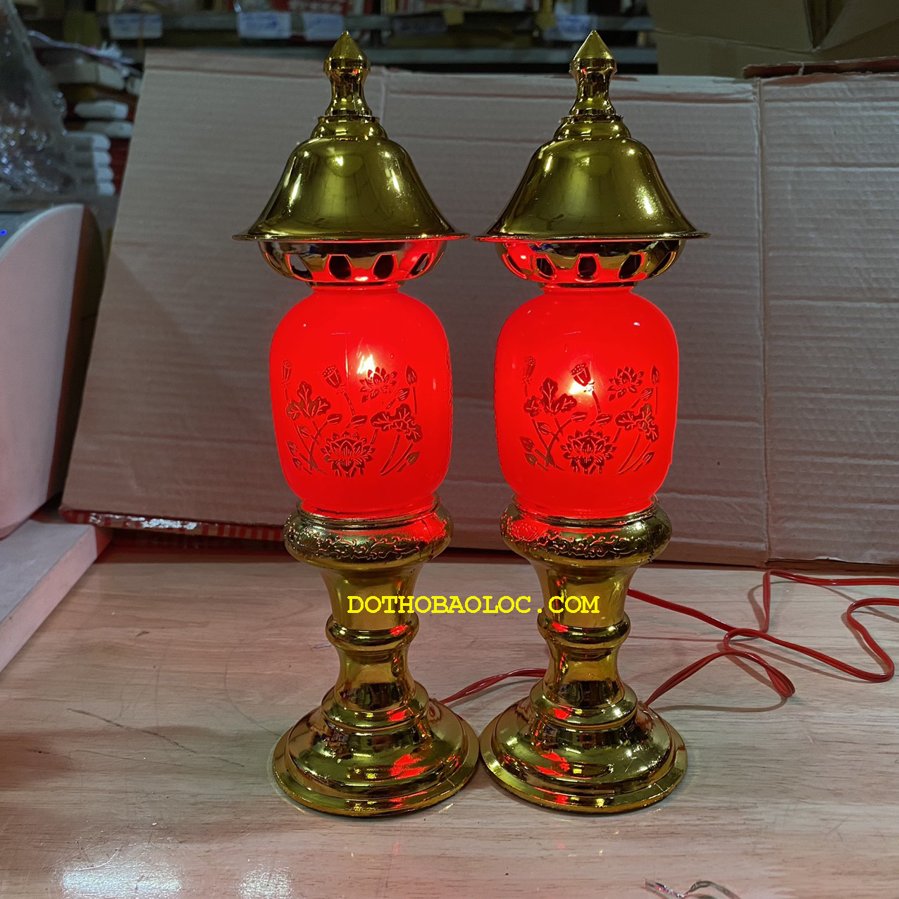 Đèn thờ phú quý cao 30cm ngang 9cm
