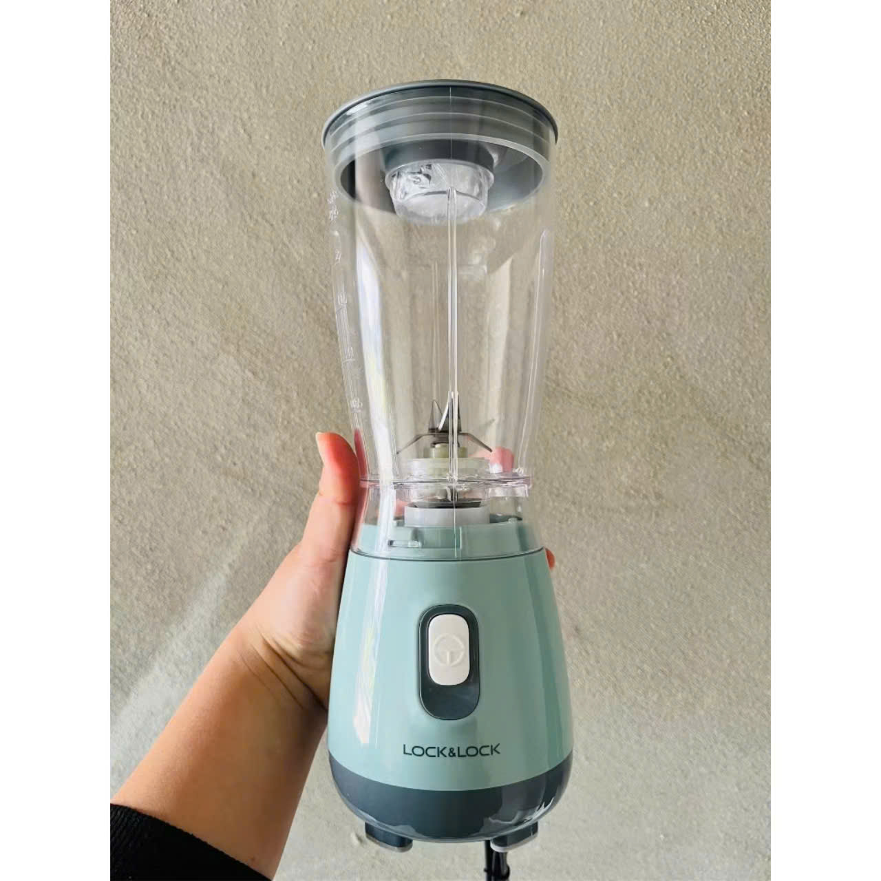 Máy Xay Sinh Tố Cá Nhân Mini LocknLock 600ml EJM436 (hàng chính hãng) nhỏ gọn, tiện lợi