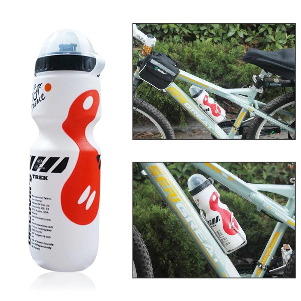 Bình Nước Nhựa Gắn Xe Đạp 650ml Giá Đỡ