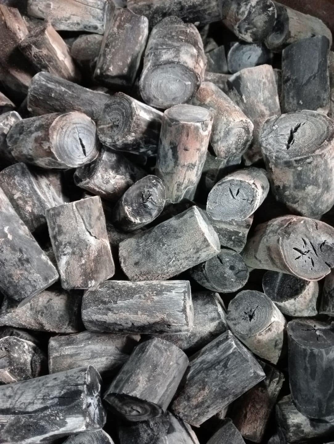 Than nướng không khói binchotan thùng 10kg