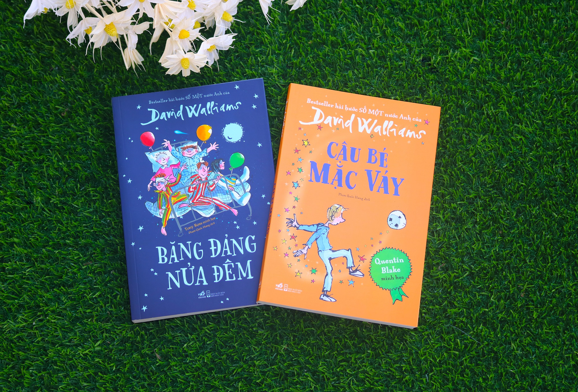 Combo 2 cuốn David Walliams: Băng đảng nửa đêm - Cậu bé mặc váy