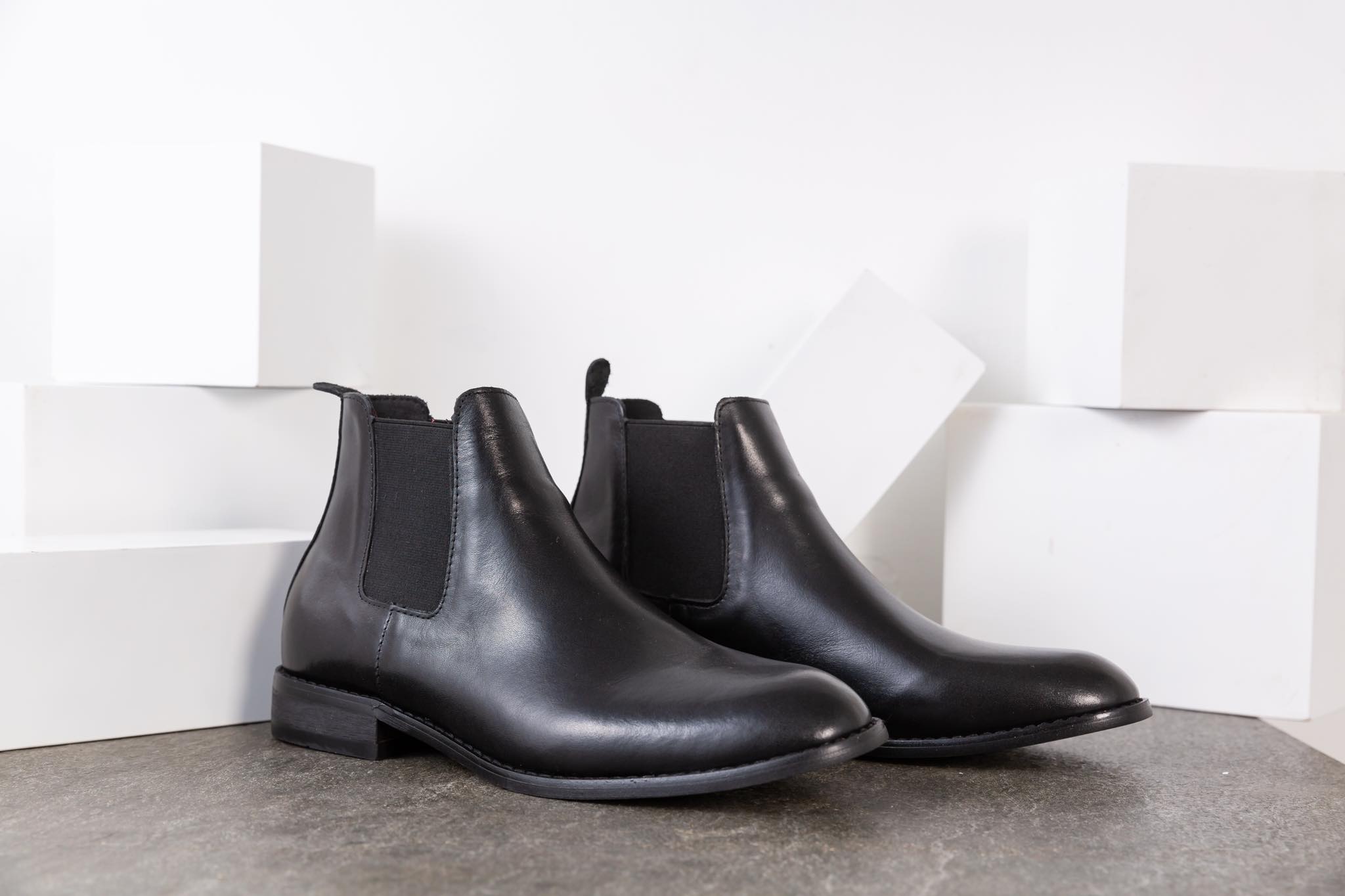 Giày nam Chelsea Boots Da Bò Đế Phíp Cao Cấp Streatwear Kiểu Dáng Đường Phố Tặng Kèm Phụ Kiện Boots