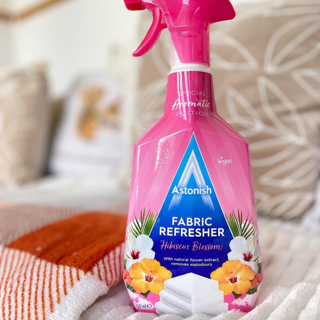 Bình xịt khử mùi thơm vải Astonish C3430 - 750ml