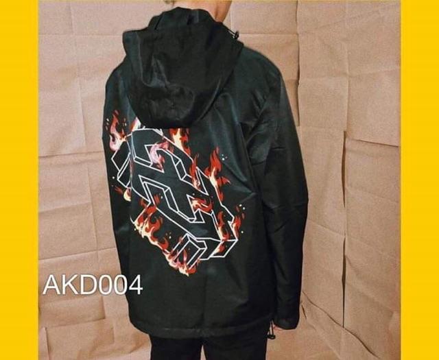 Áo khoác dù nam nữ in hình nổi bậc