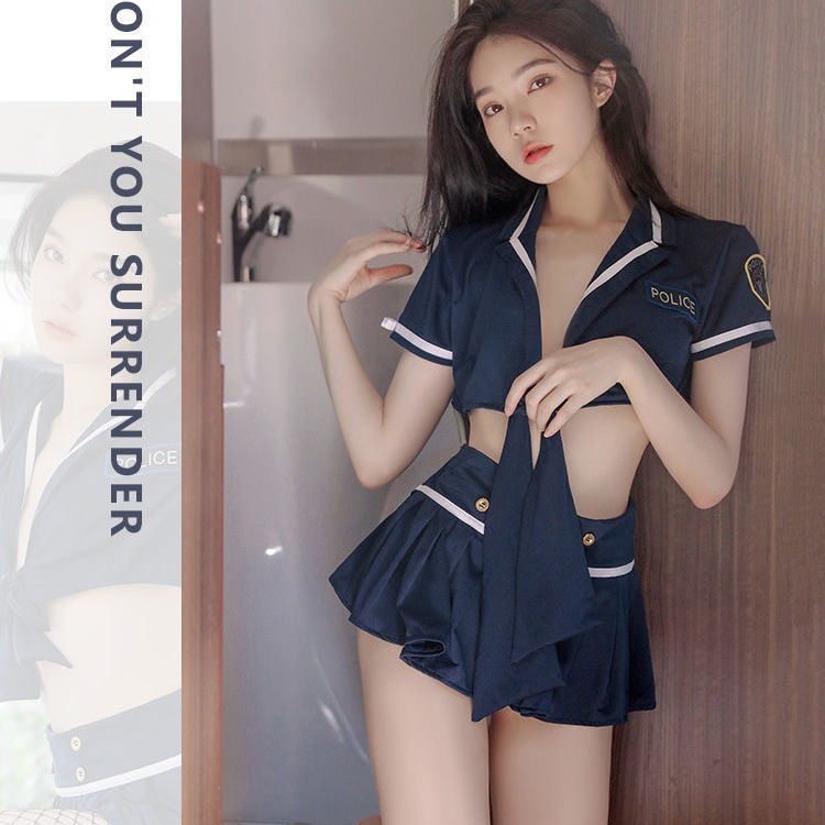Đồ ngủ cosplay thủy thủ áo croptop buộc eo chân váy xếp ly