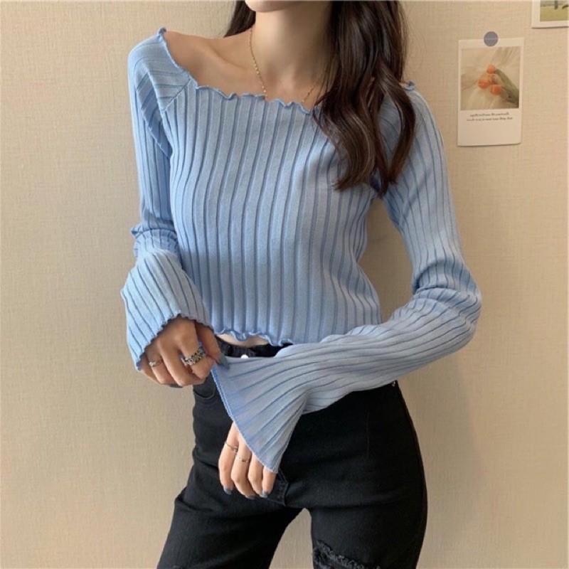 Áo len mongtoghi croptop dài tay trễ vai