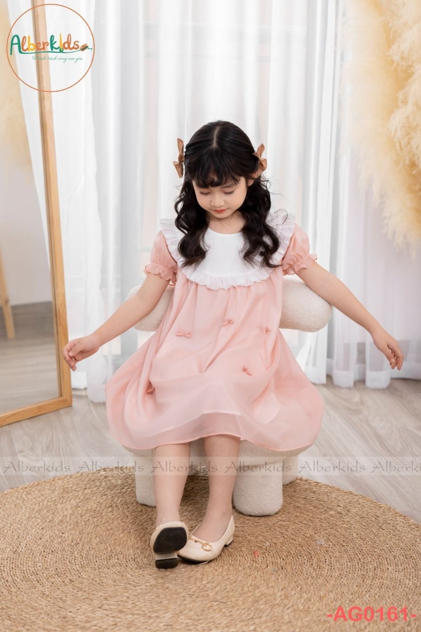 Váy hè cho bé gái, Đầm babydoll trẻ em 2-10 tuổi cổ điệu đính nơ vải tơ nhẹ hàng thiết kế kiểu dáng điệu đà