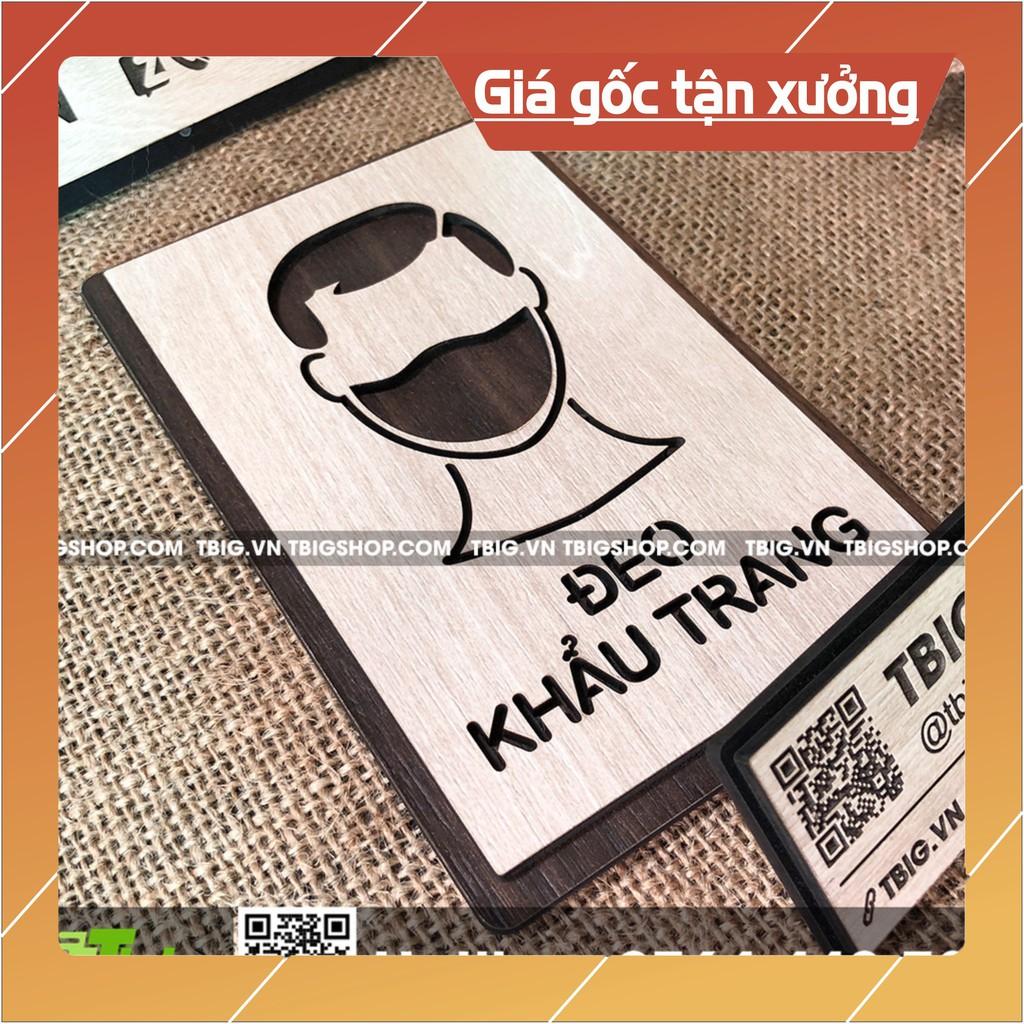 Biển báo Khu vực cần đeo khẩu trang bằng gỗ