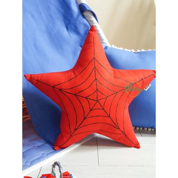 Gối sao vẽ Spider Man Người Nhện cho bé đẹp cao cấp 100% cotton Gối đã nhồi bông Chất liệu an toàn cho bé Ảnh shop chụp