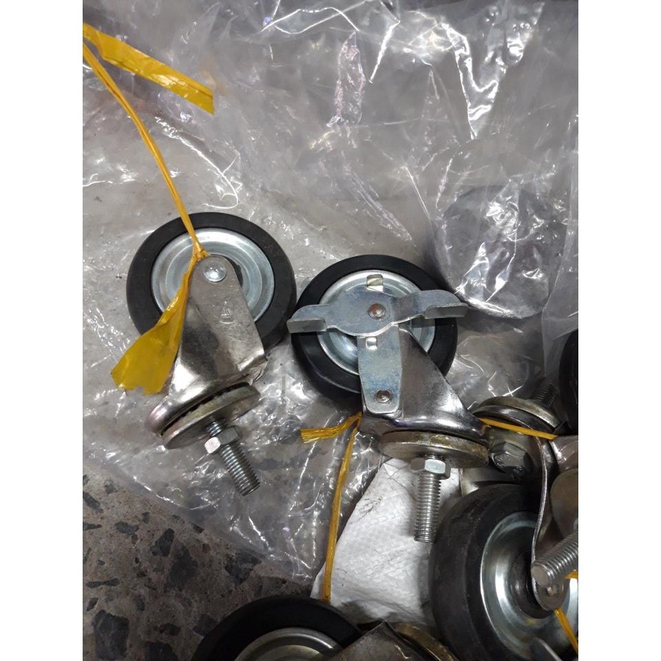 Bánh xe đẩy đường kính 100mm chât liệu cao su vít 12li