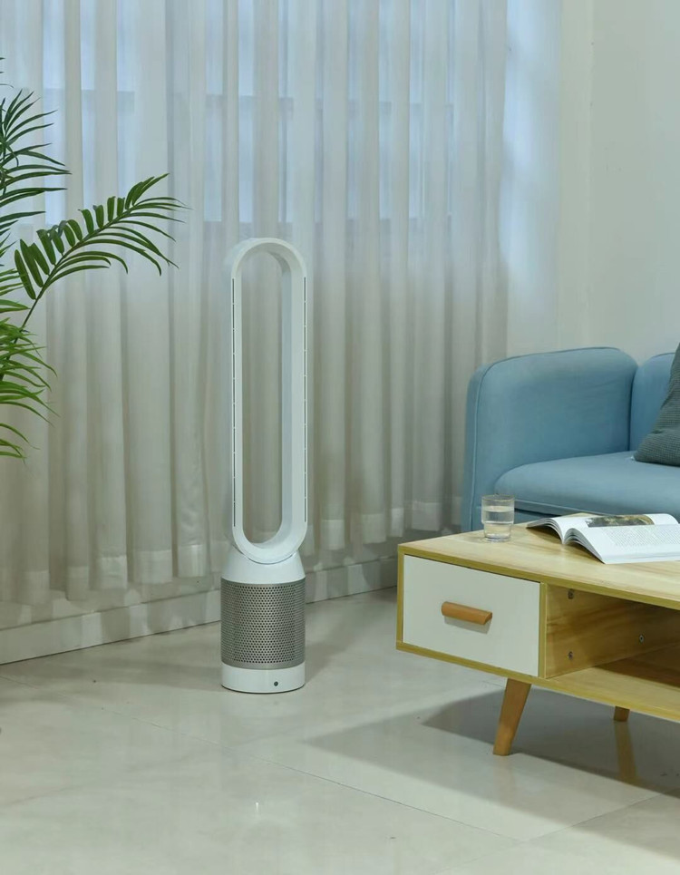 Quạt không cánh thiết kế mới với chức năng lọc không khí bằng công nghệ Ion âm đem đến không khí trong lành cho gia đình bạn. Quạt size lớn , cao 105 cm
