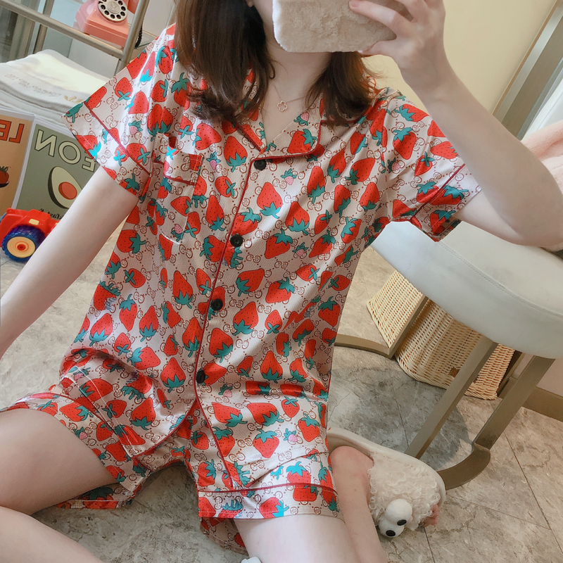 Pijama lụa đùi họa tiết Quảng Châu