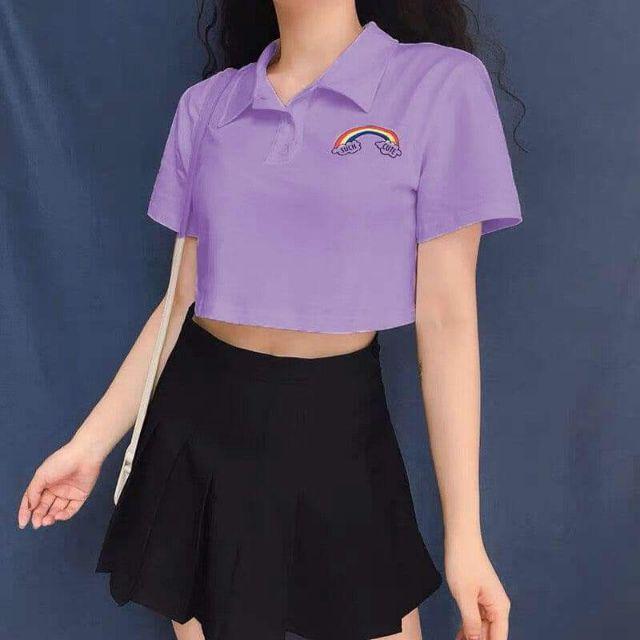 Áo croptop có cổ chữ V thêu hình cầu vồng cá tính