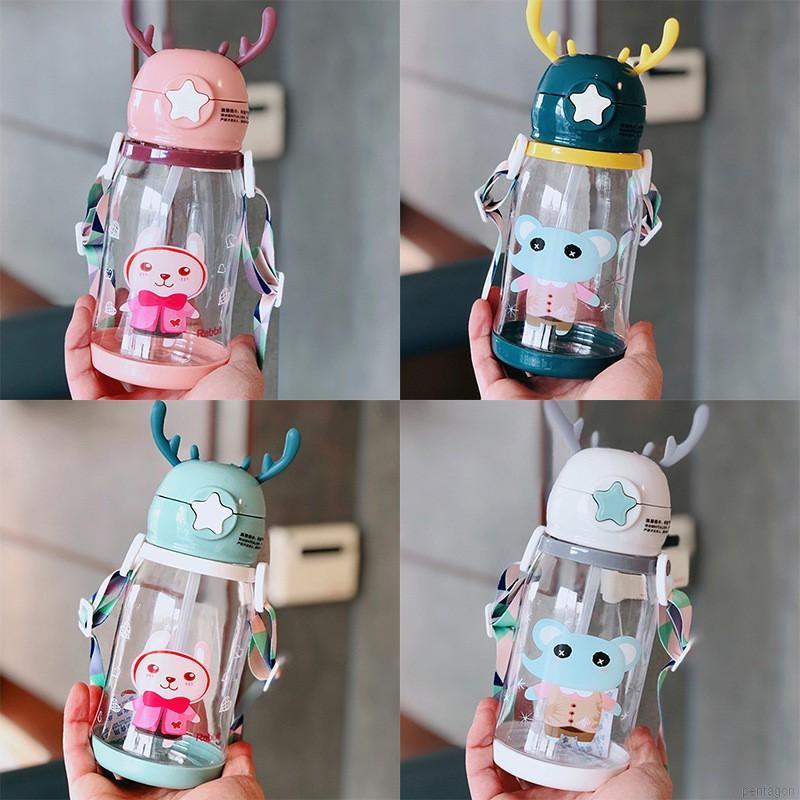 Bình Nước Hươu Trẻ Em 500ml dung tích 500ml vừa bỏ cặp sách.