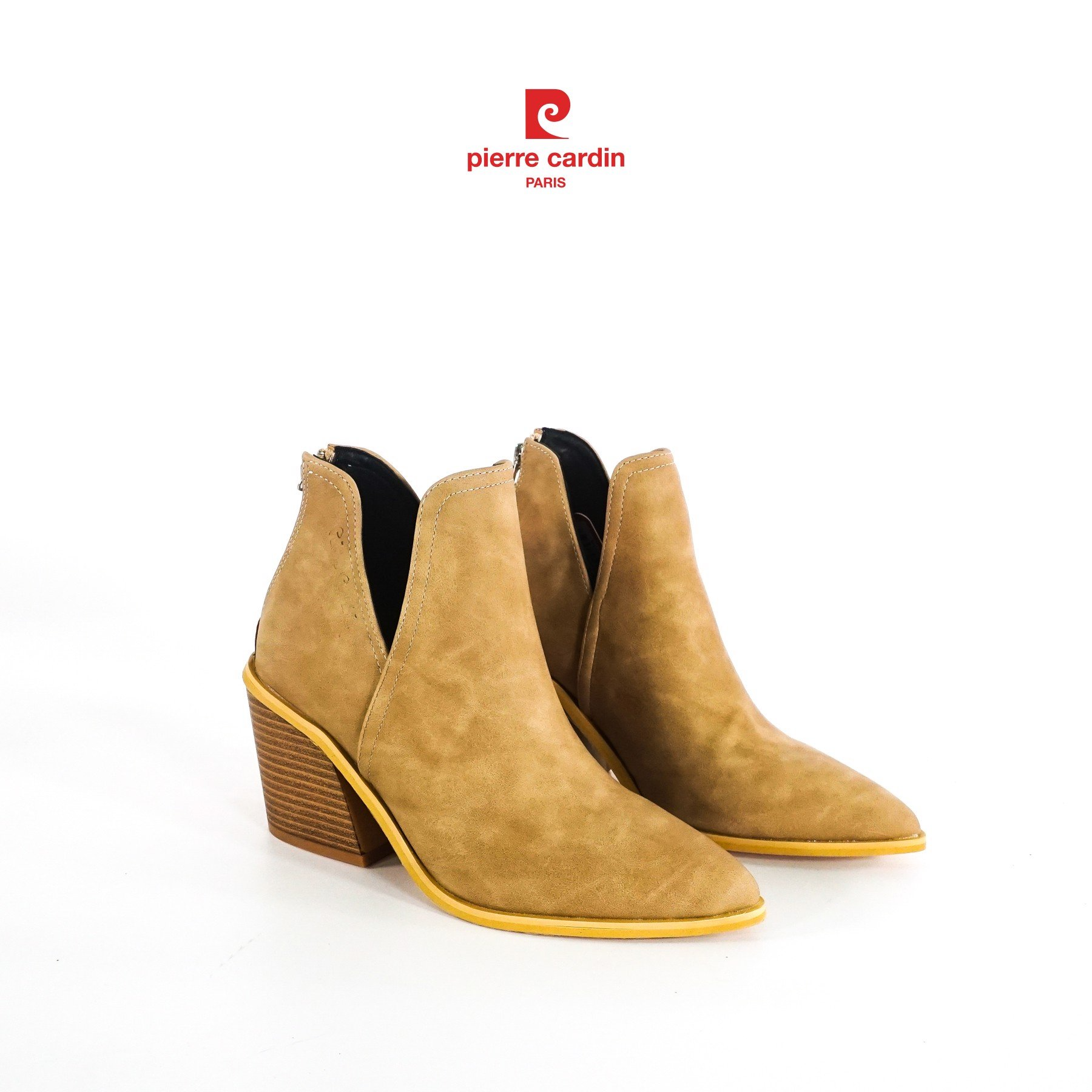 Giày boots nữ thời trang, chất liệu da cao cấp, đế cao 5cm Pierre Cardin PCWFWS 202