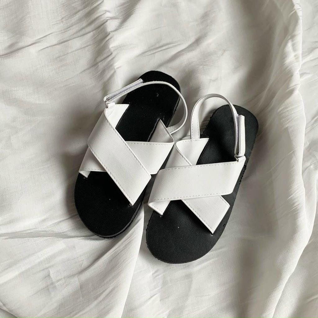 Dép sandal nữ size có từ 34 nữ đến 42 nữ đế và quai có đủ màu ib chọn thêm