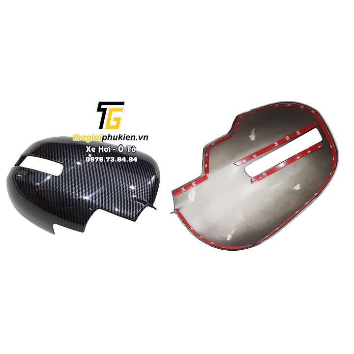 Bộ ốp gương chiếu hậu Mitsubishi Outlander vân Carbon cap cấp