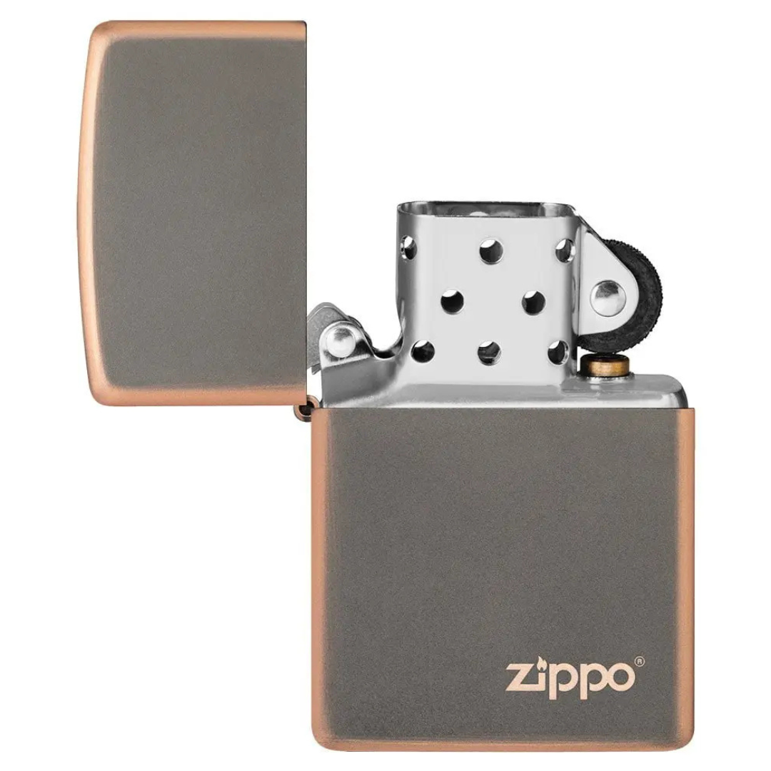 Bật Lửa Zippo Chính Hãng Mỹ Rustic Bronze Logo Màu Đồng Cổ Điển - Chống Gió, Màu Hen Gỉ Tự Nhiên, Bảo Hành Trọn Đời, Quà Tặng Sang Trọng