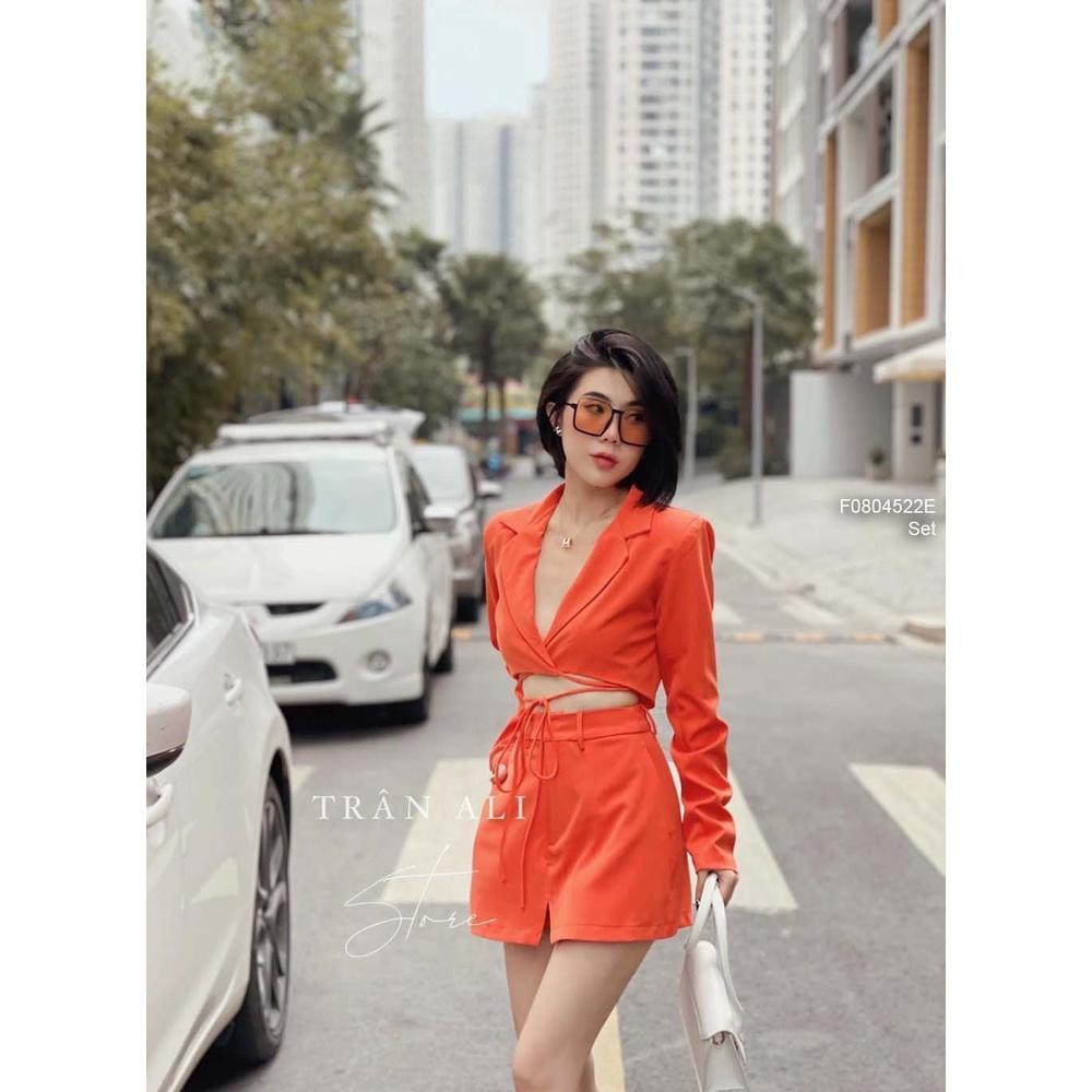 Set áo vest croptop tay dài phối quần giả váy