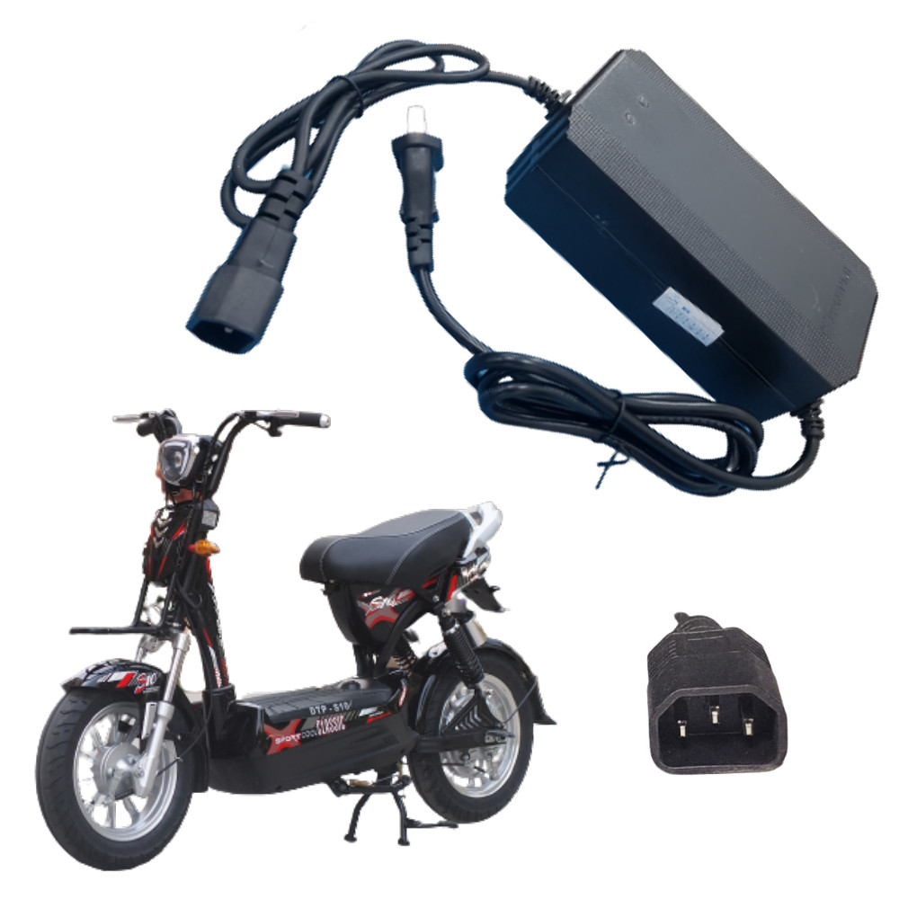 SẠC CHUYÊN DỤNG DÀNH CHO XE MÁY ĐIỆN M133S - SIÊU BỀN - SẠC DÒNG ĐIỆN CHUẨN - NGẮT ĐIỆN TUYỆT ĐỐI - BẢO VỆ XE - KÉO DÀI TUỔI THỌ ẮC QUY - LOẠI 48V-20AH CHÂN ĐẶC HOẶC CHÂN CHỤP