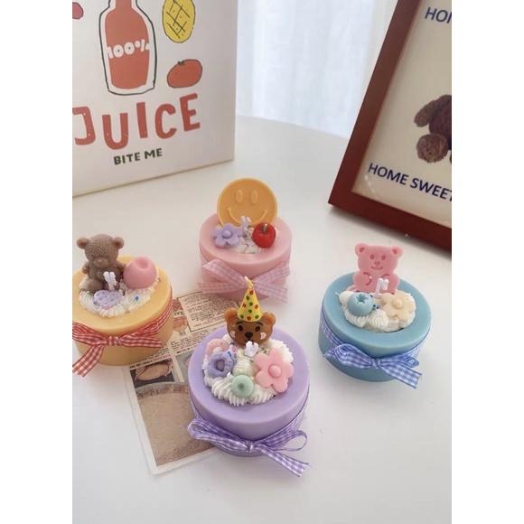 Nến Thơm Trụ Tròn Phủ Kem Gấu Con Cute Handmade, Quà Tặng Sinh Nhật - Dory Lab