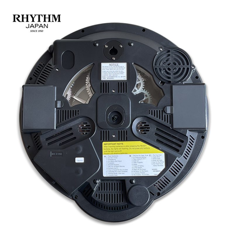 Đồng hồ Rhythm Magic Motion 4MH886WU23- 39.0 x 41.0 x 8.6cm, Dùng PIN.