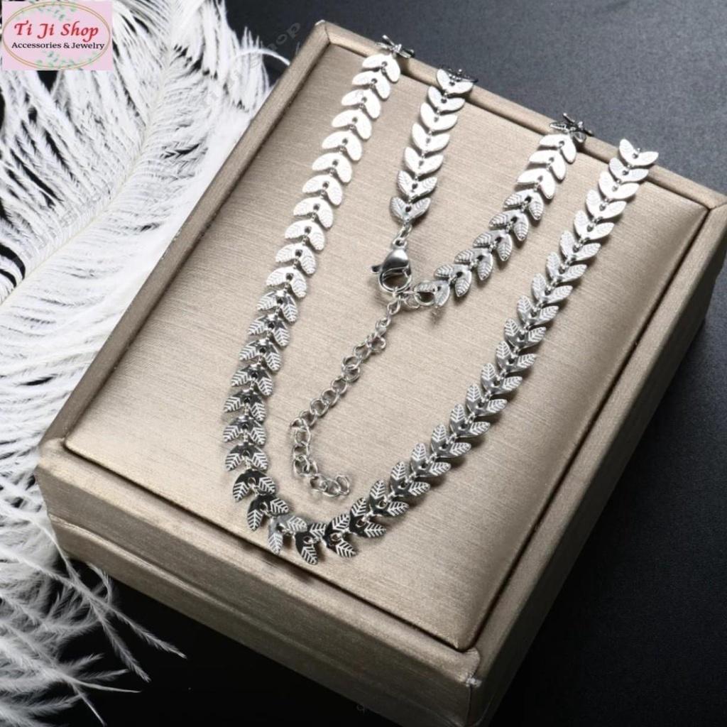 Dây chuyền nữ Titan hình lá nguyệt quế sang trọng, không đen