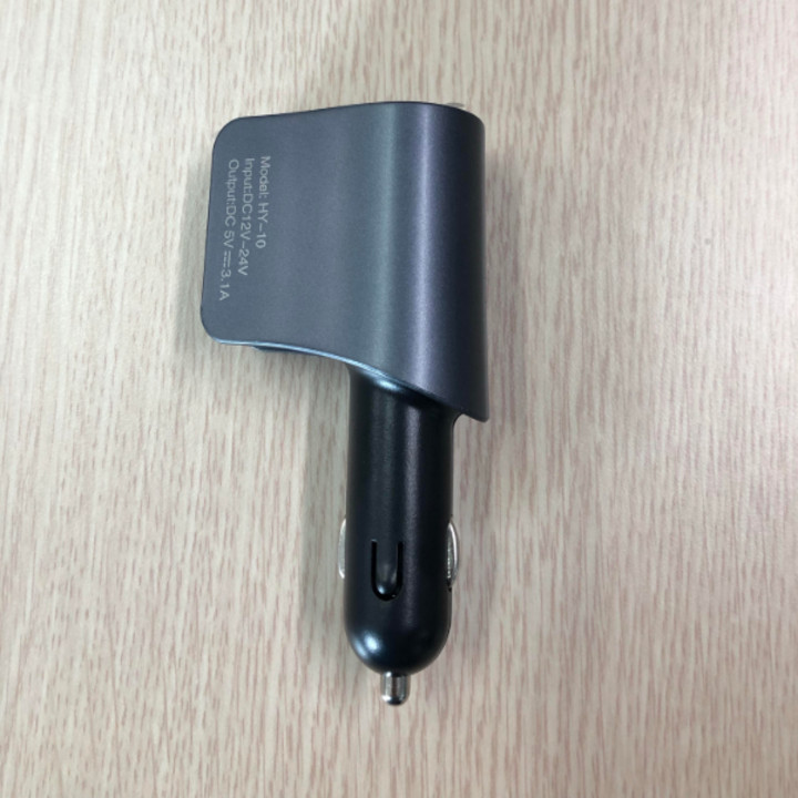 Tẩu sạc ô tô nhãn hiệu Hyundai HY-10 công suất 80W, một đầu chia tẩu và 3 cổng usb - Hàng nhập khẩu