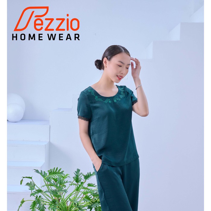 Bộ nữ trung niên chất lụa pháp cao cấp kiểu dáng thanh lịch sang trọng thương hiệu Fezzio