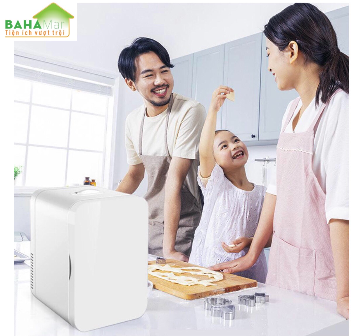 TỦ LẠNH MINI 8L ĐỂ XE Ô TÔ, VĂN PHÒNG, PHÒNG NGỦ "BAHAMAR"