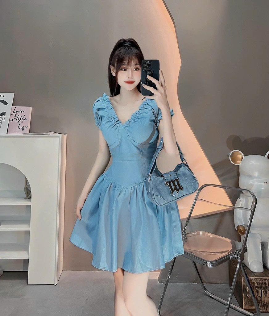 Đầm xòe cổ v tay nhún
