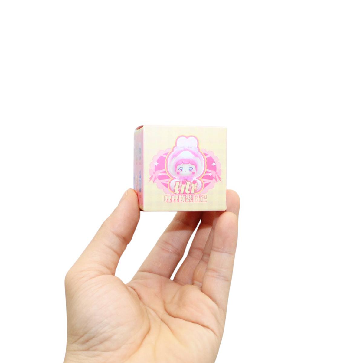 Đồ Chơi Mô Hình Lili - Dress Up Diary - ToTy RE81 (Sản Phẩm Bên Trong Là Ngẫu Nhiên)
