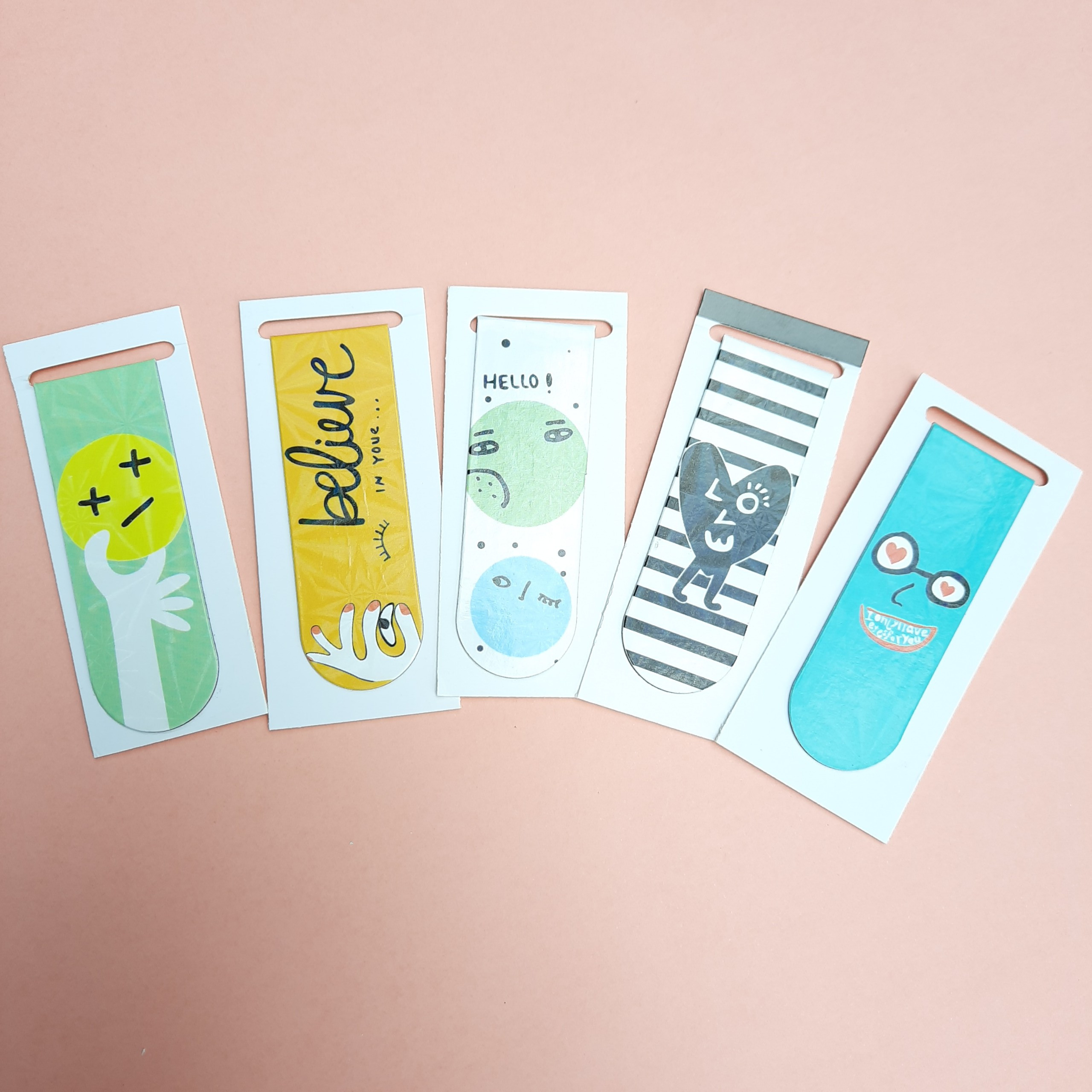 Combo 5 Bookmark Nam Châm Đánh Dấu Sách - Smile (Mẫu Ngẫu Nhiên)