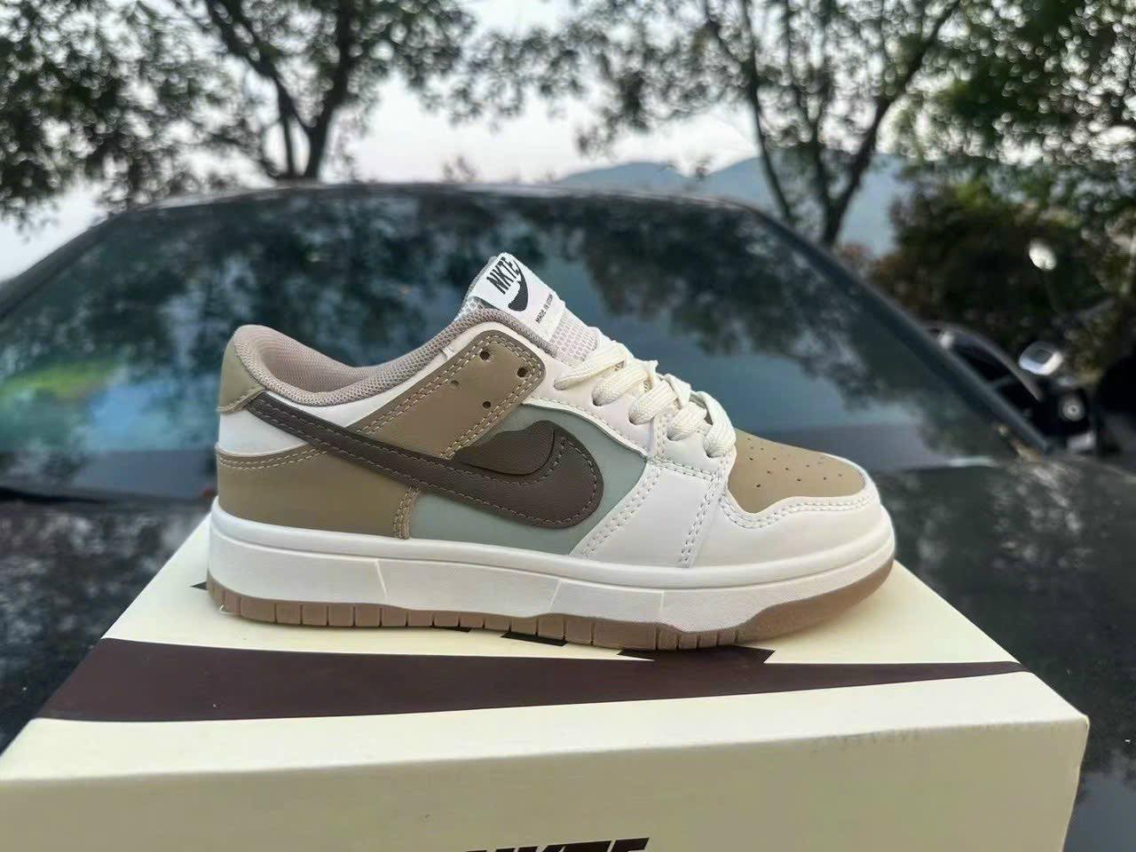 Sale Off 36% - Giày Sneaker cho nam - nữ