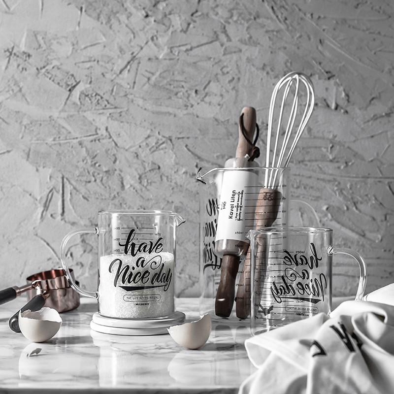 Ly Thủy Tinh Uống Sữa Có Vạch Đo Lường In Chữ Sáng Tạo