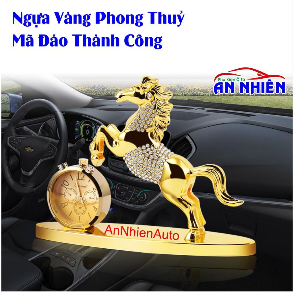 ĐỒNG HỒ NƯỚC HOA - TƯỢNG NGỰA PHONG THUỶ MÀU VÀNG/ BẠC - MÃ ĐÁO THÀNH CÔNG - Trang Trí Taplo Ô Tô/ Bàn Làm Việc