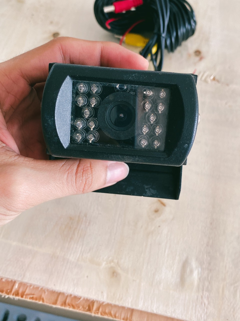 Camera lùi dành cho xe tải, xe công trình 12V/24V có đèn led hồng ngoại rõ ban đêm