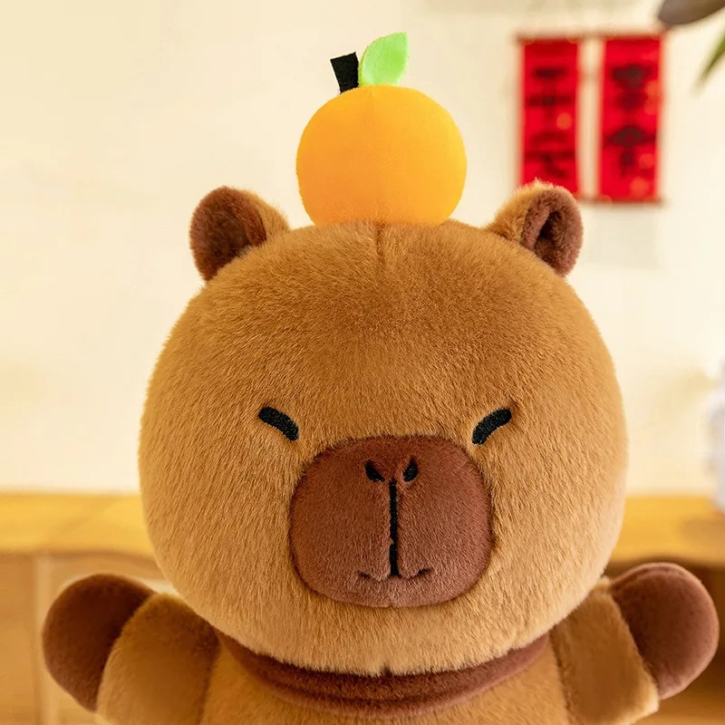 Thú nhồi bông capybara đứng đội quả cam đáng yêu - Size từ 70cm đến 1m1 - Quà tặng gấu bông chuột lang dáng dài êm mịn