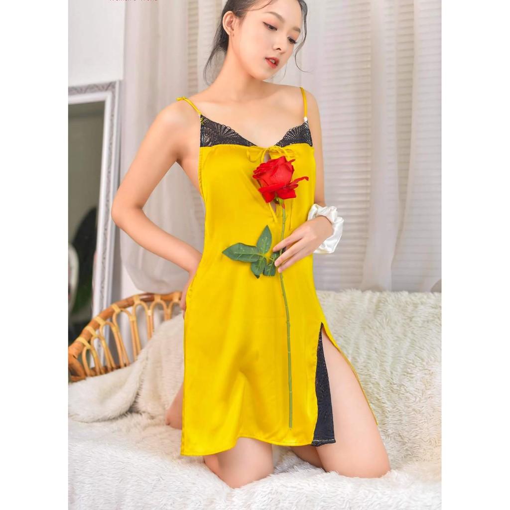 Váy ngủ lụa 2 dây xẻ tà tặng kèm quần chip ren xinh xắn