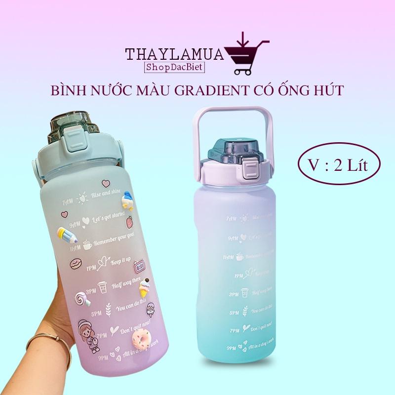 Bình nước 2 lít màu gradient có vạch chia giờ uống nước - Bình đựng nước có ống hút và sticker dễ thương