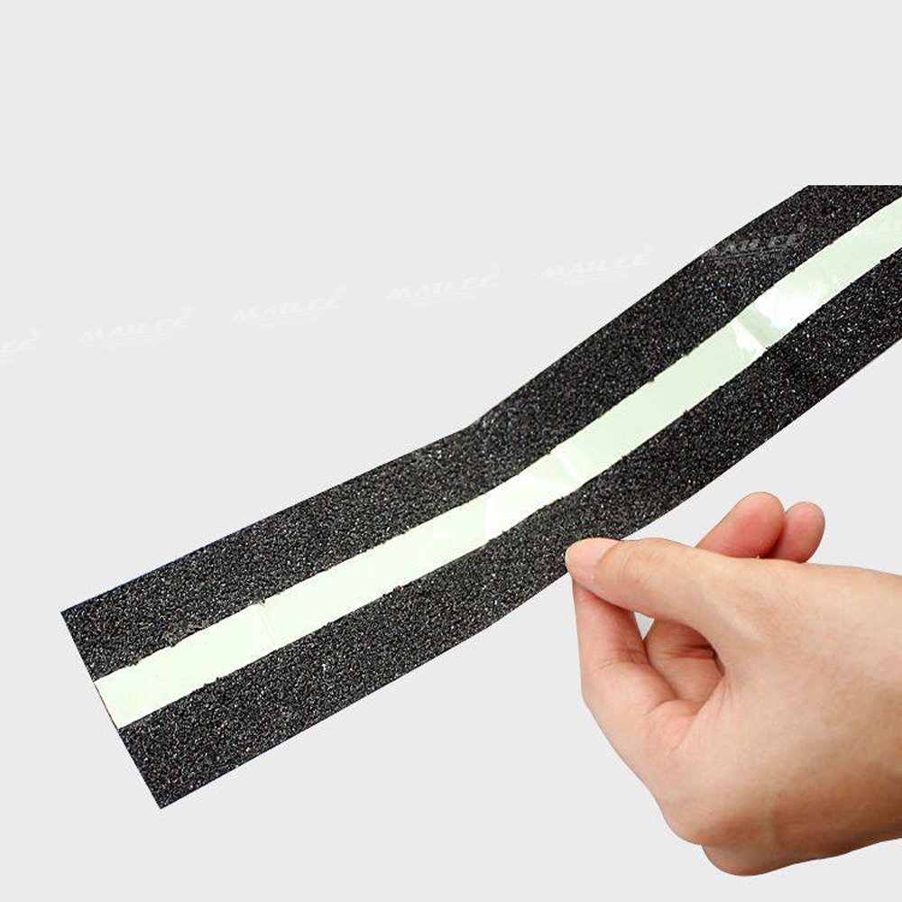 Băng keo chống trượt dạ quang 5m x 5cm cao cấp PQ-505, dán cầu thang, chống trơn trượt hiệu quả dành cho văn phòng, nhà xưởng, chân bậc cầu thang - Mai Lee