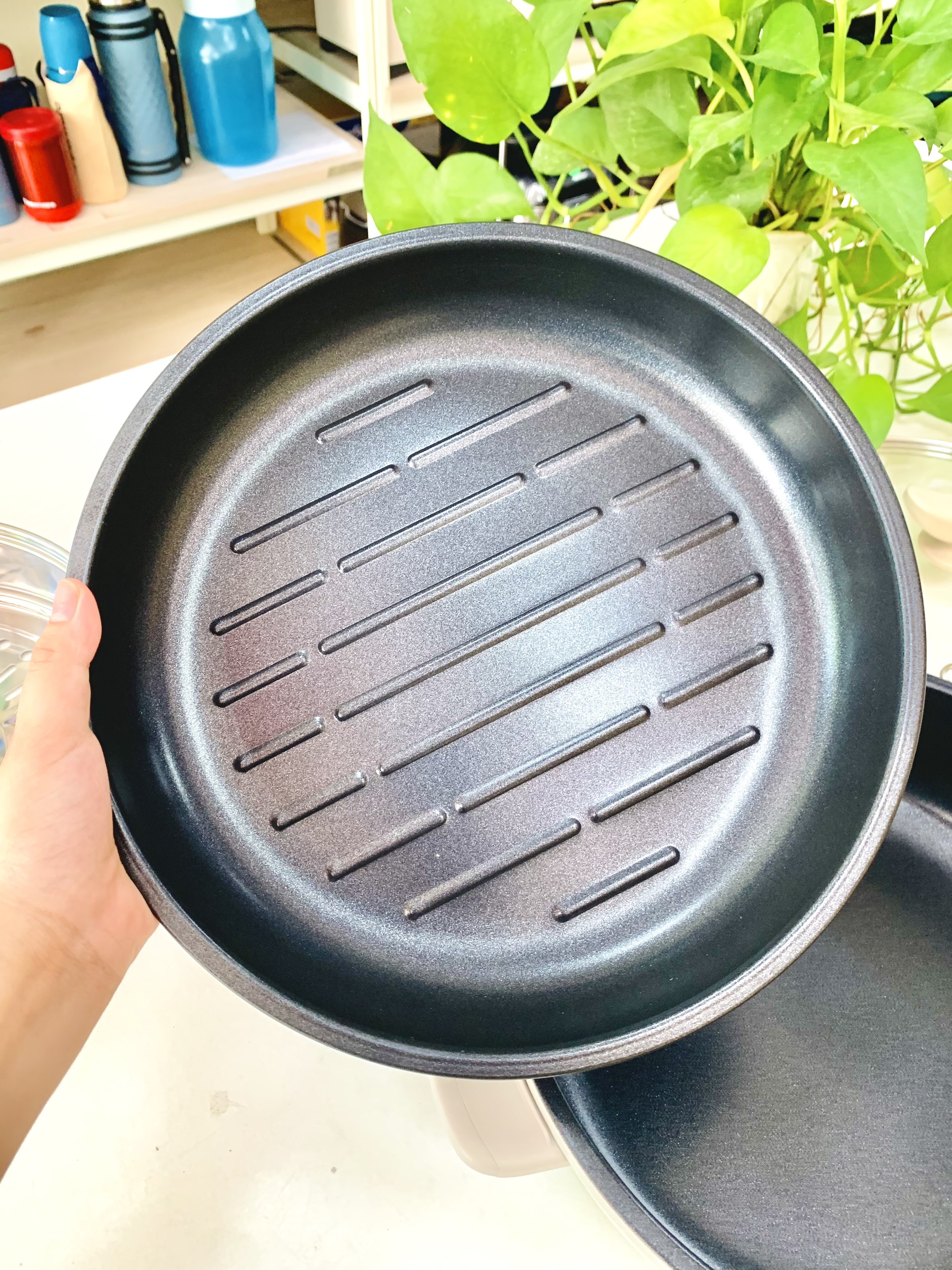 [Hàng chính hãng] Nồi lẩu Bear NĐ C40W2 - 3 khay in 1, dung tích 4L, chống dính tốt, kèm khay hấp